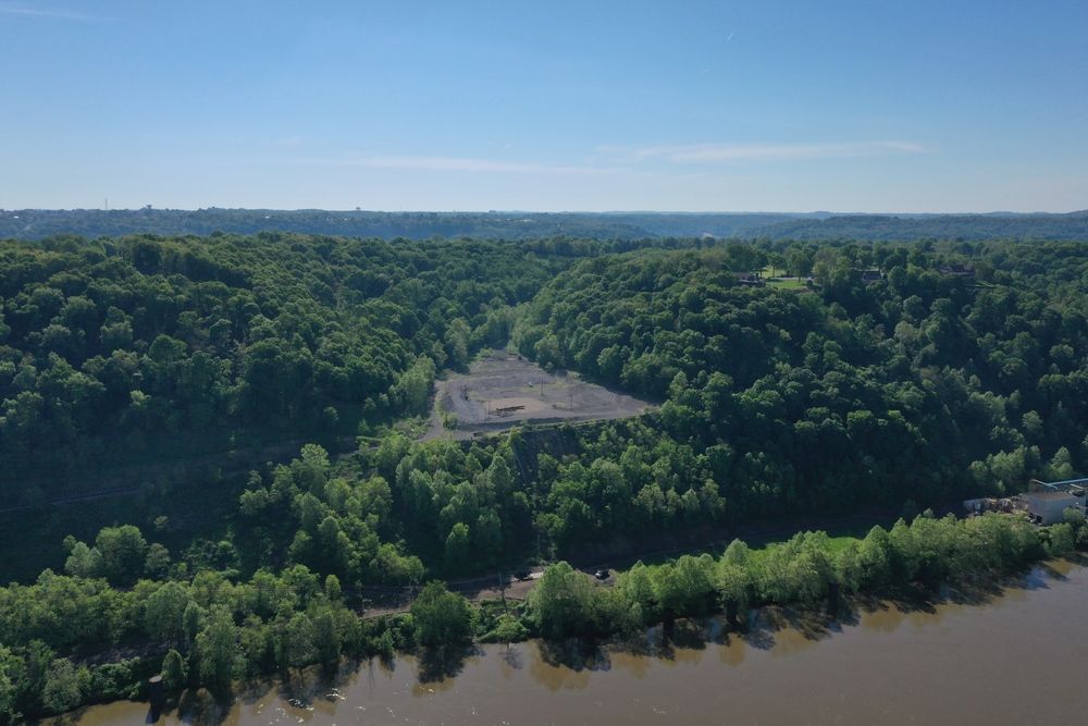 100 Pennsylvania Ave, Weirton, WV 26062